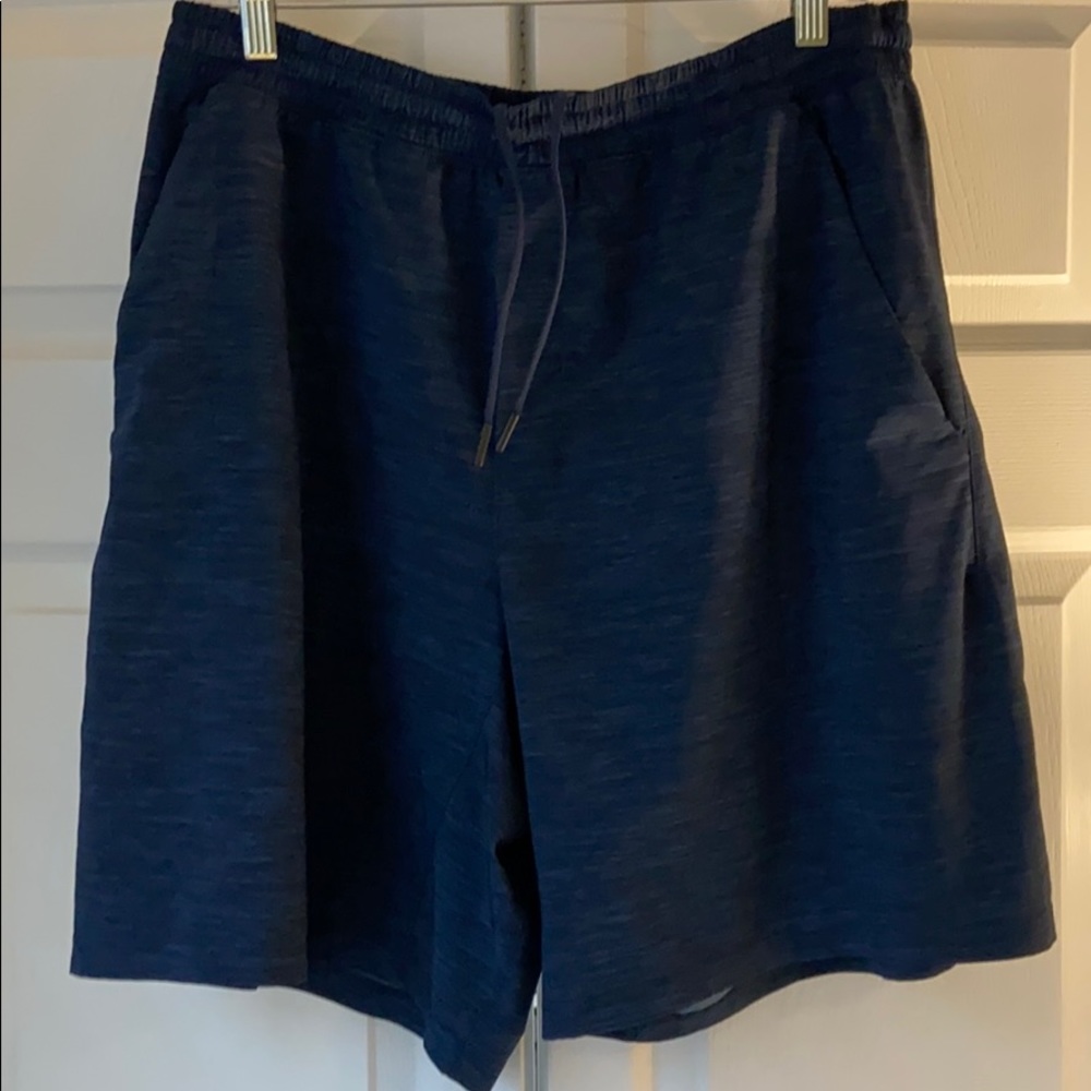 EUC Men’s Lululemon Surge Short